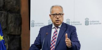 Curbelo propone deducir en un 50% la cuota autonómica del IRPF para rentas de las islas verdes