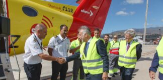 El Gobierno presenta el nuevo avión medicalizado del Servicio de Urgencias Canario