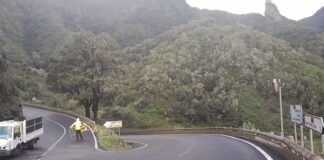 20:24 horas: El Cabildo de La Gomera cierra la carretera de El Rejo desde el cruce con la GM-1 y el acceso a El Cedro