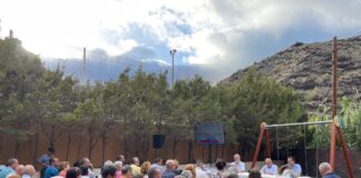 Cabildo, Ayuntamiento de San Sebastián y vecinos abordan el plan de ejecución de la vía a Chejelipes