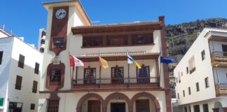 El Ayuntamiento de San Sebastián de La Gomera informa sobre labores de pintura y señalización en las Calles Majona y La Era