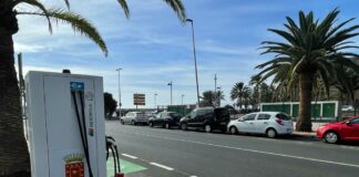 El PSOE insiste en la necesidad de activar cuanto antes los puntos de recarga para vehículos eléctricos