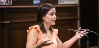 Castilla defiende que Canarias ya cuenta con 84 textos legales que velan por el desarrollo de nueva oferta turística