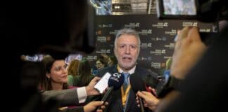 Ángel Víctor Torres: “2022 se cerrará con casi 14,5 millones de turistas y el 10% más de facturación que en 2019”