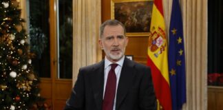 El Rey apela a la responsabilidad de todos para evitar el riesgo de deterioro de las instituciones y la convivencia