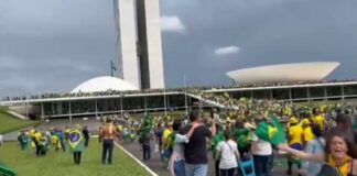 Bolsonaristas radicales invaden el Palacio presidencial de Brasil