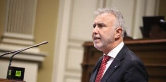 Ángel Víctor Torres, operado con éxito de su cáncer: «Todo ha salido muy bien, volverá en dos o tres semanas»