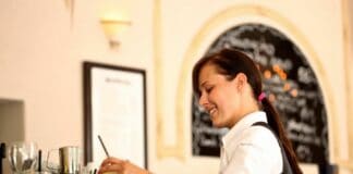 Casi el 40% de las empresas de Transporte y Hostelería no encuentra mano de obra adecuada