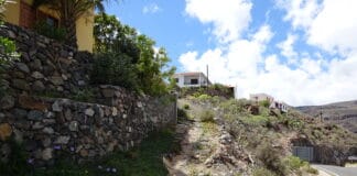 El Ayuntamiento de Alajeró acomete las actuaciones para completar el trayecto del camino tradicional desde Playa de Santiago hasta la parte alta del barrio de Trincheras