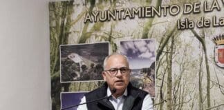 Curbelo valora el inicio de los trabajos de instalación del nuevo TAC del Hospital insular