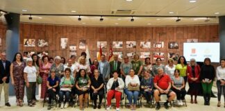 El Cabildo de La Gomera reconoce la figura de la mujer artesana