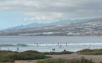 Temperaturas sin cambios y alguna lluvia ocasional en Canarias este jueves