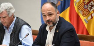 Valbuena acusa al PP de construir «un relato a base de mentiras» en la comisión de investigación del caso Koldo
