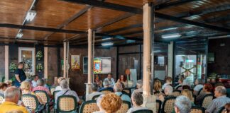 La capital insular presenta el libro sobre la memoria viva de San Sebastián de La Gomera