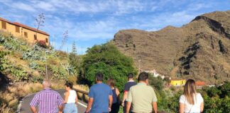 Angélica Padilla (ASG) expone su programa de propuestas en los distintos barrios de San Sebastián