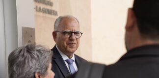 Curbelo: “Las ayudas sanitarias son una pieza clave del escudo social que hemos creado en La Gomera”