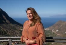 La alcaldesa de Hermigua, Solveida Clemente renuncia al cargo tras la sentencia de conformidad que le prohíbe tener cargo público por 21 meses