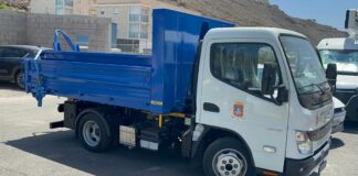 El Ayuntamiento de San Sebastián de La Gomera refuerza su flota con un Camión Multibasculante