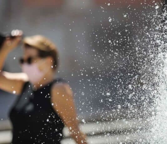 La calima va remitiendo en Canarias pero se mantienen las altas temperaturas