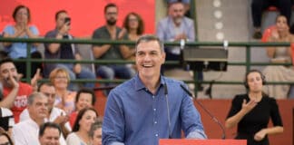 Sánchez afirma en Tenerife que los acuerdos entre Feijóo y Abascal son “un puente a un pasado con unos debates que creíamos superados”