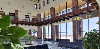 El Aeropuerto de La Gomera renueva los asientos de la terminal de pasajeros