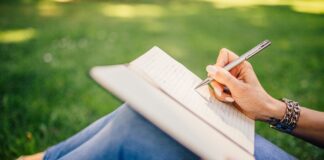 El Concurso de Relato Hiperbreve Ruiz de Padrón premia las obras ‘Avidez lectora’ y ‘Otro milagro de la primavera’