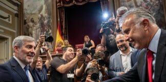 Fernando Clavijo, investido presidente de Canarias con el apoyo de CC, PP, ASG y AHI