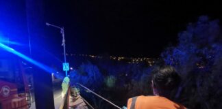 Un vehículo se precipita fuera de la GM-2 a la altura del barrio de El Calvario en San Sebastián de La Gomera