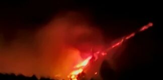 Evacúan varias zonas de Candelaria y Arafo por el incendio en Tenerife