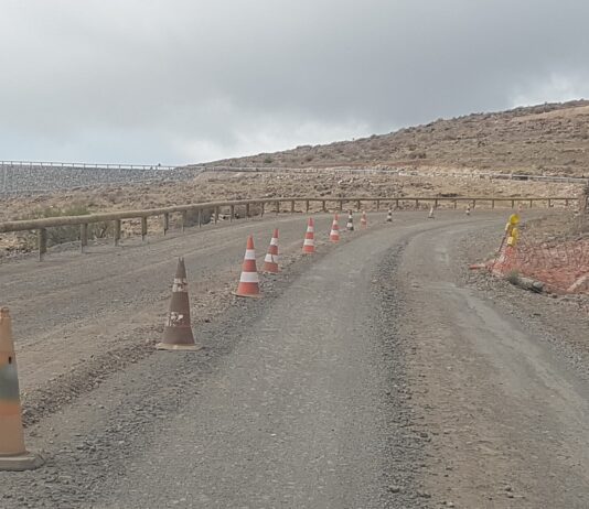 El Gobierno avanza en la ejecución de la carretera Paredes–Alajeró–Aeropuerto, en La Gomera, con el inicio del asfaltado a finales de abril