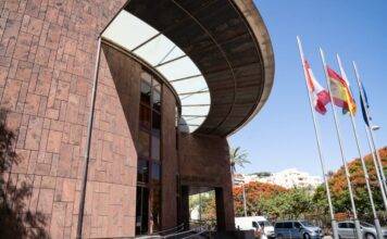 El Cabildo realiza seguimiento de la situación en Venezuela y de la comunidad canaria y gomera residente