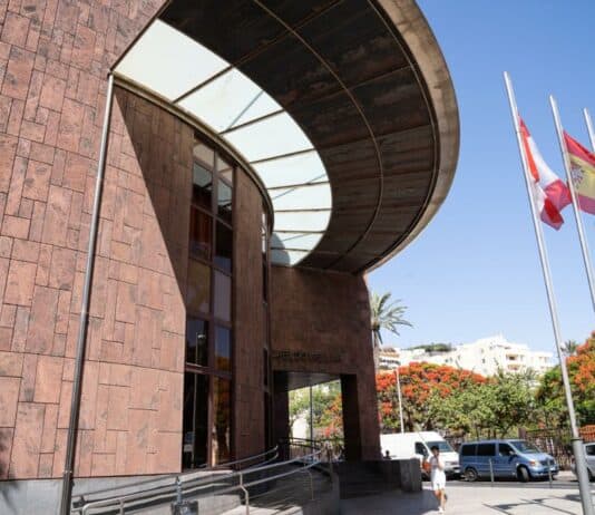 El Cabildo realiza seguimiento de la situación en Venezuela y de la comunidad canaria y gomera residente