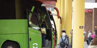 El BOE publica el nuevo decreto que permite guaguas gratis en Canarias