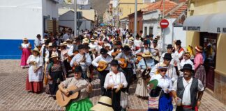 Miles de personas participan en la Romería y el Baile de Magos en las Fiestas Lustrales de La Gomera 2023