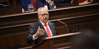 Curbelo pide mayor planificación territorial y demográfica para fortalecer la conectividad de Canarias