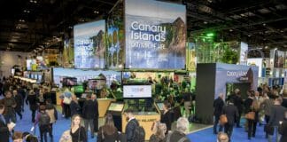 Turismo refuerza en la WTM la conectividad con Reino Unido, cuyo volumen de pasajeros a las islas crece un 15% este año