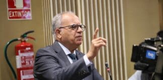 Curbelo insiste en que Europa debe dar un trato singular a la ruta migratoria canaria