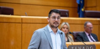 Fabián Chinea (ASG) pregunta a la ministra de Transición Ecológica por las obras para reparar la playa de La Caleta, en Hermigua