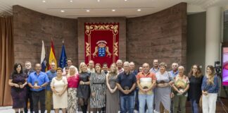 Sanidad y el Parlamento de Canarias rinden homenaje a las personas grandes donantes de Canarias