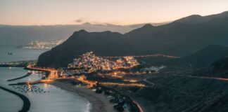 De Madrid a las Islas Canarias: Viaje privado de lujo