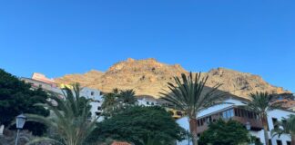 Cabildo y Ayuntamiento de Valle Gran Rey aprueban un convenio para la financiación del nuevo edificio de usos múltiples y tanatorio de La Calera