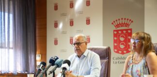 El Cabildo resuelve el primer listado de becas al estudio con más de medio millar de estudiantes beneficiados