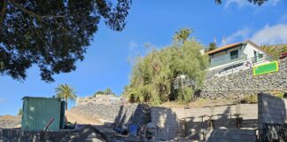 Las obras del nuevo acceso rodado al cementerio ‘El Salvador’ de Alajeró continúan a buen ritmo