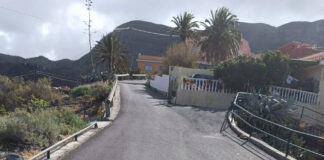 Iniciativa por La Gomera (IxLG) denuncia la situación de la pista de la plaza en Alojera