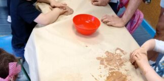 El Cabildo promueve la artesanía como patrimonio cultural en los centros educativos de la isla