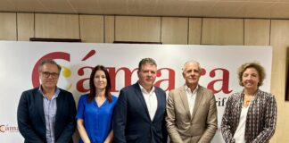 La Cámara de Comercio y la Consejería de Educación estrechan lazos para impulsar la FP Dual en Canarias