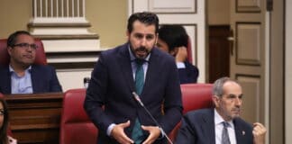 El PSOE acusa al Gobierno canario de proponer “otra subida” de impuestos a toda la ciudadanía de Canarias “por quedarse en un hotel”