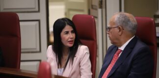 ASG destaca la importancia de que RTVC promueva el conocimiento y uso de otros idiomas