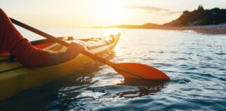 Descubre la emoción del kayak en Los Cristianos