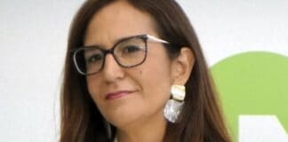 La maquilladora y los estilistas: colapso en los servicios sociales de Canarias